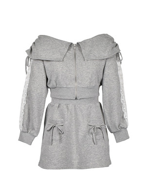 Off-shoulder Sweat Setup